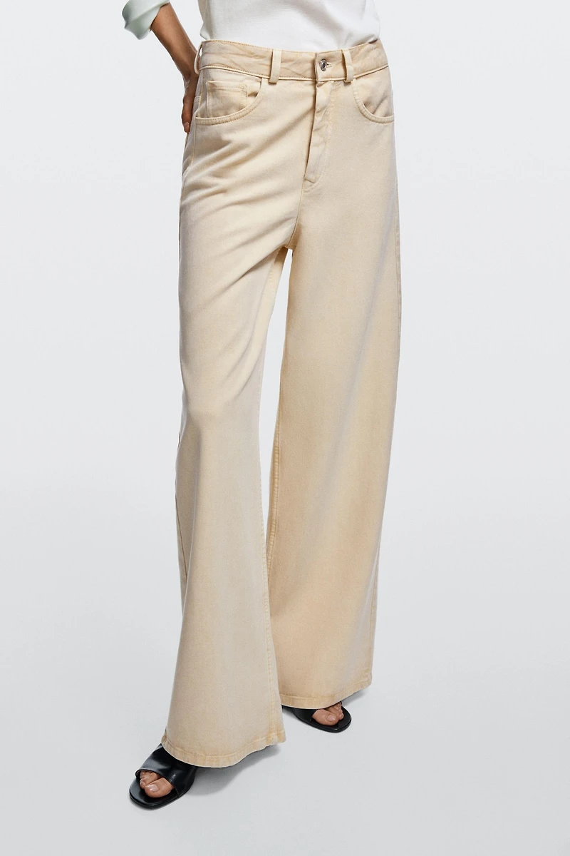 Low-rise wide-leg jeans