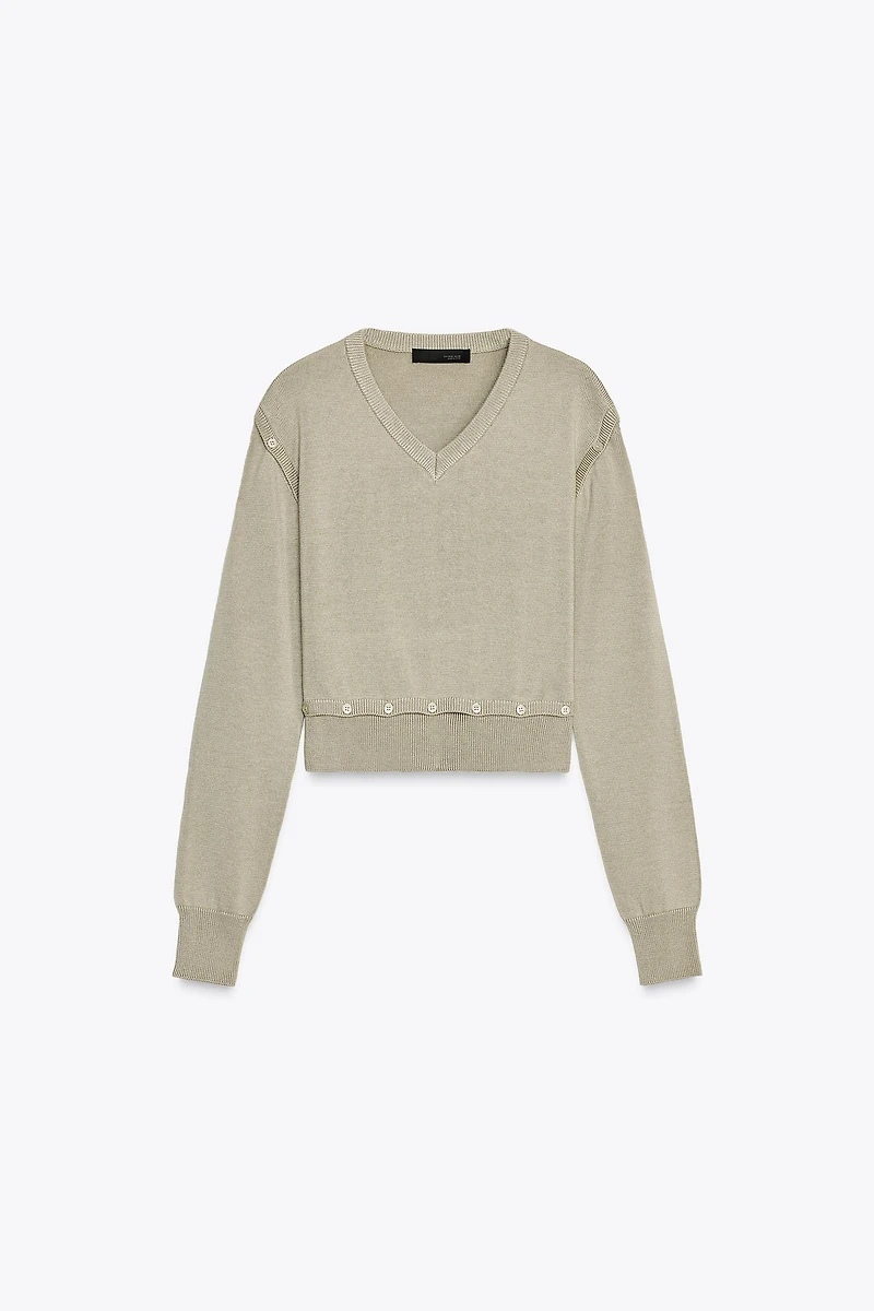 BUTTON KNIT DETACHABLE SWEATER