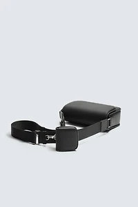 TEXTURED CROSSBODY BAG