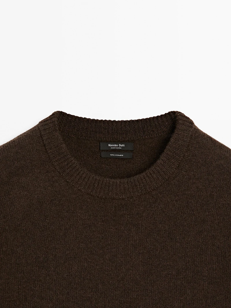 100% cashmere oversize sweater with elbow patches