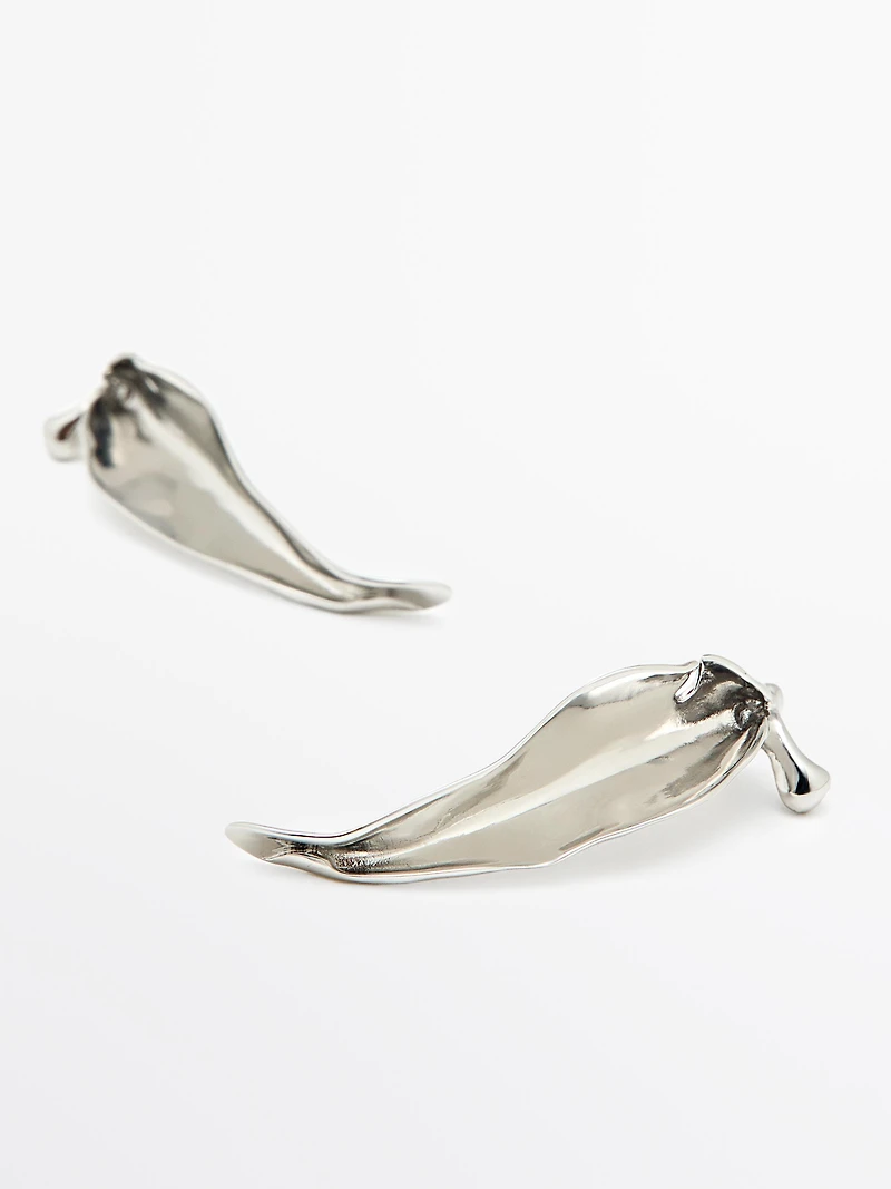 Irregular leaf earrings
