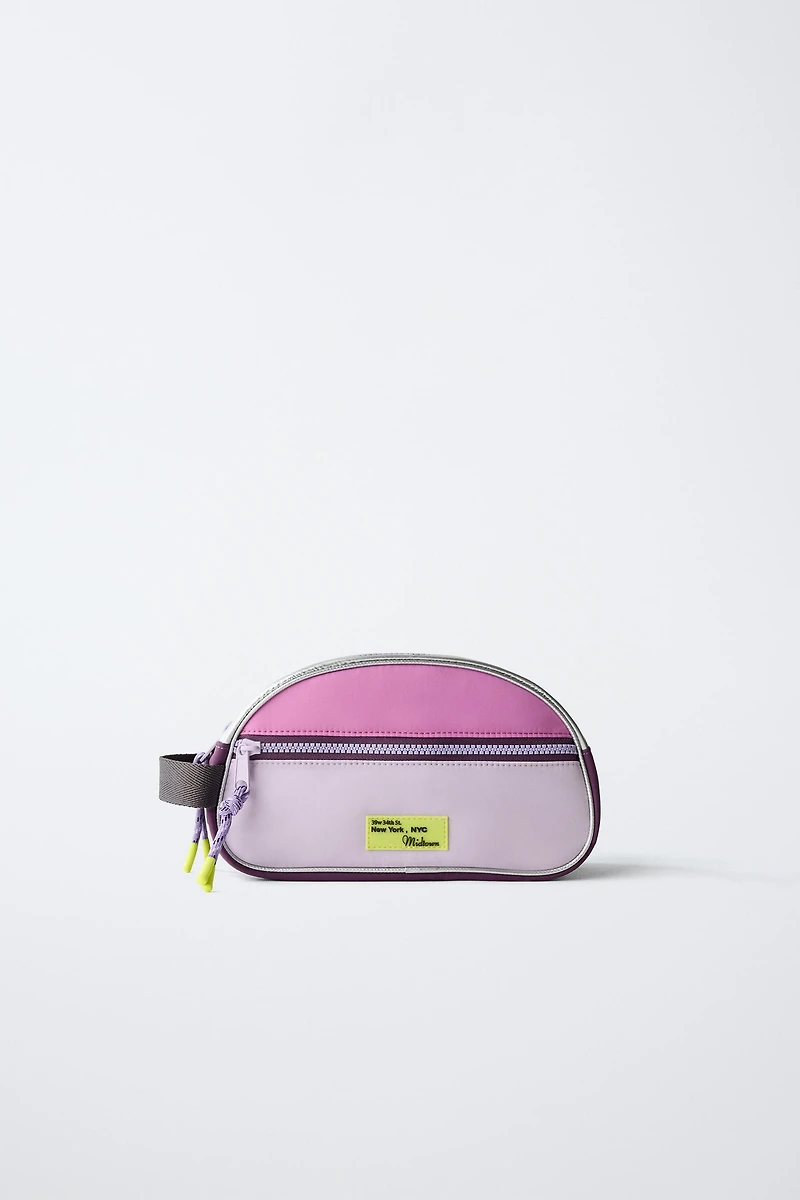 GYMWEAR COLLECTION TOILETRY BAG