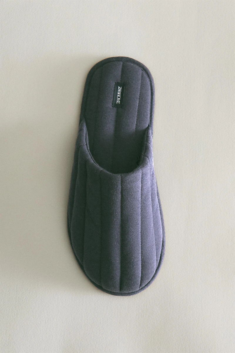 QUILTED MULE SLIPPERS
