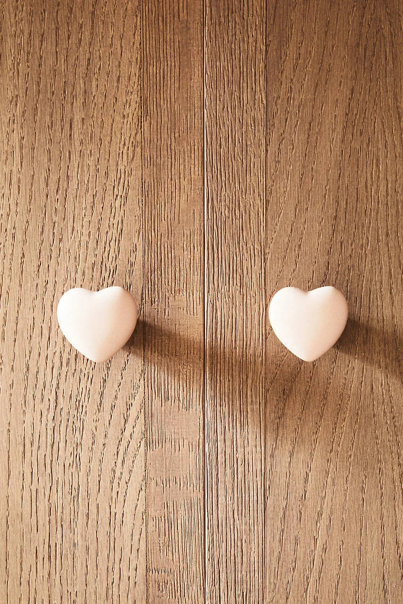 SET OF CHILDREN’S HEART KNOBS (SET OF 2)