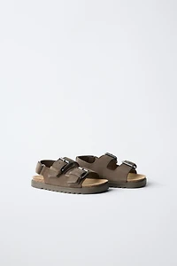 LEATHER BUCKLE SANDALS