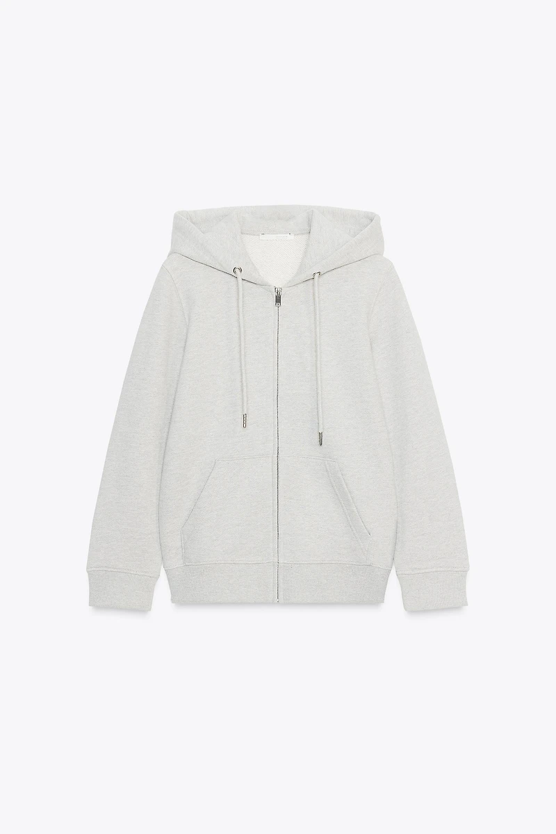 HOODED SWEATSHIRT