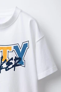 T-SHIRT VARSITY
