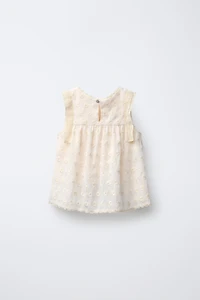 EMBROIDERED LACE TOP