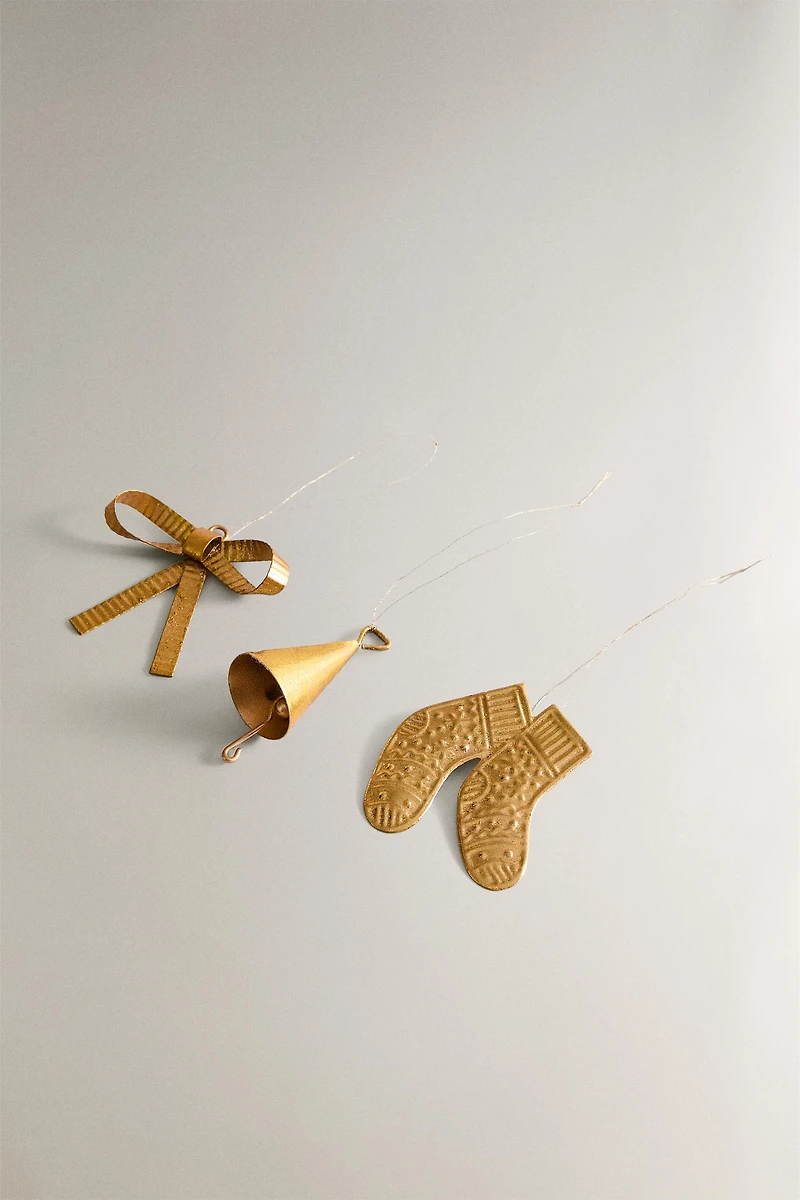 SET OF CHRISTMAS ACCESSORY METAL GIFT ORNAMENTS (SET OF 3)