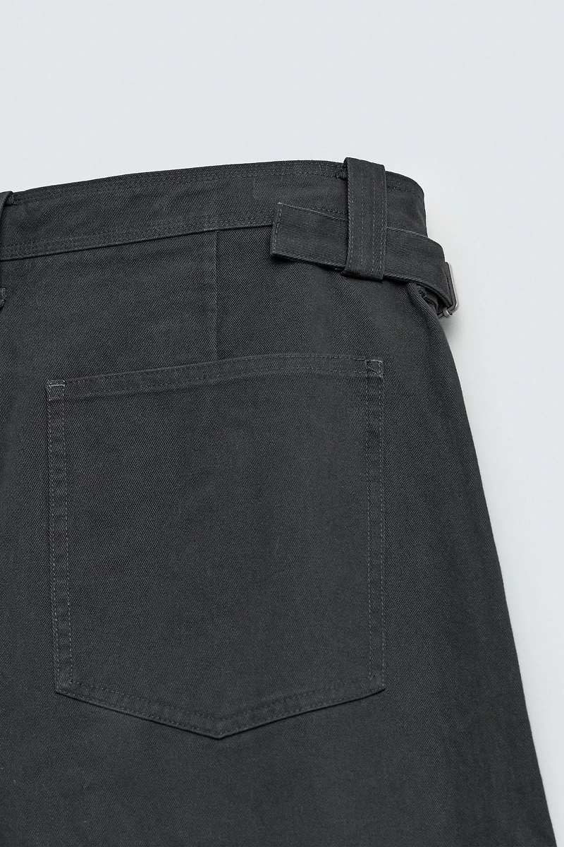 PANTALON RELAXED FIT AVEC COUTURE TOURNÉE