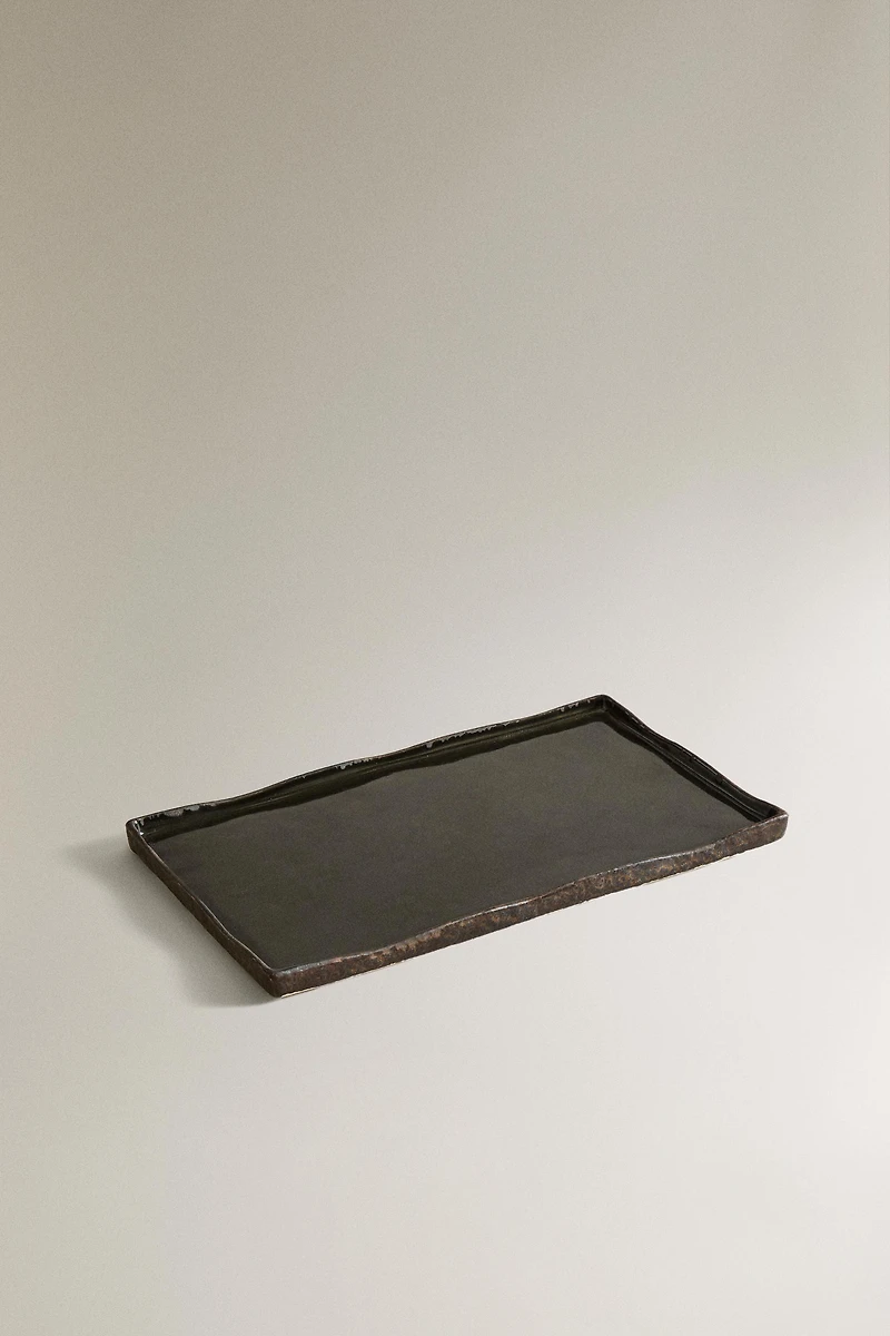 BLACK CERAMIC TRAY