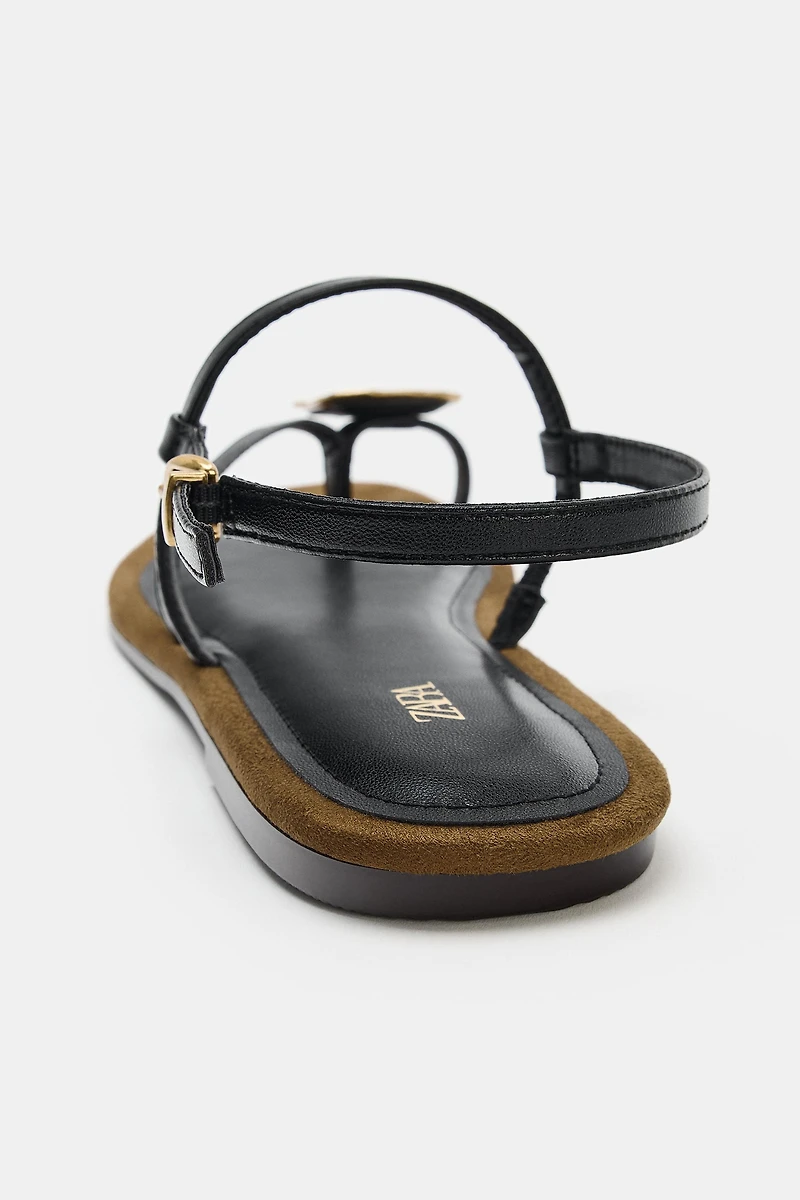 METALLIC ORNAMENT STRAPPY SANDALS