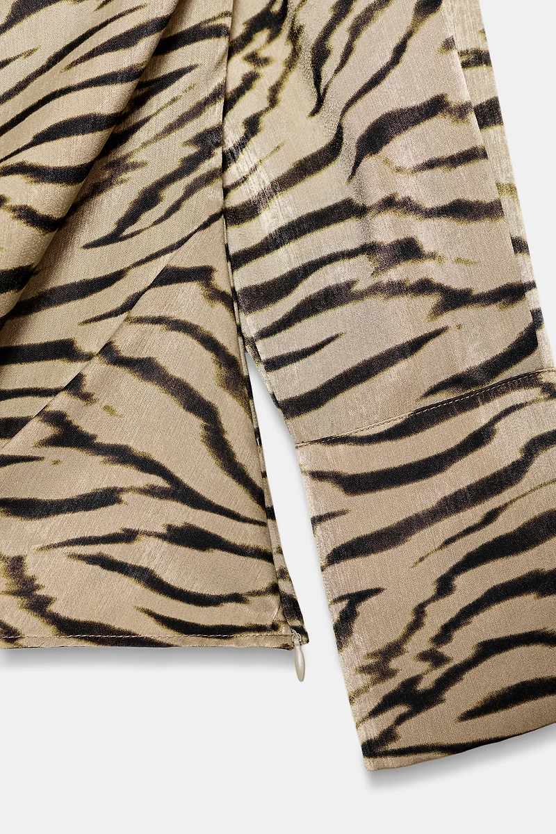 TOP ASYMÉTRIQUE À IMPRIMÉ ANIMALIER