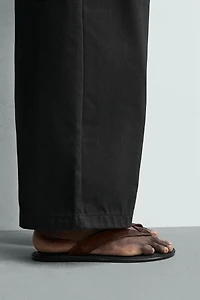 LEATHER STRAP SANDALS