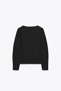 RUCHED CREPE TOP