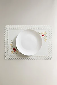 COTTON FLORAL PLACEMAT