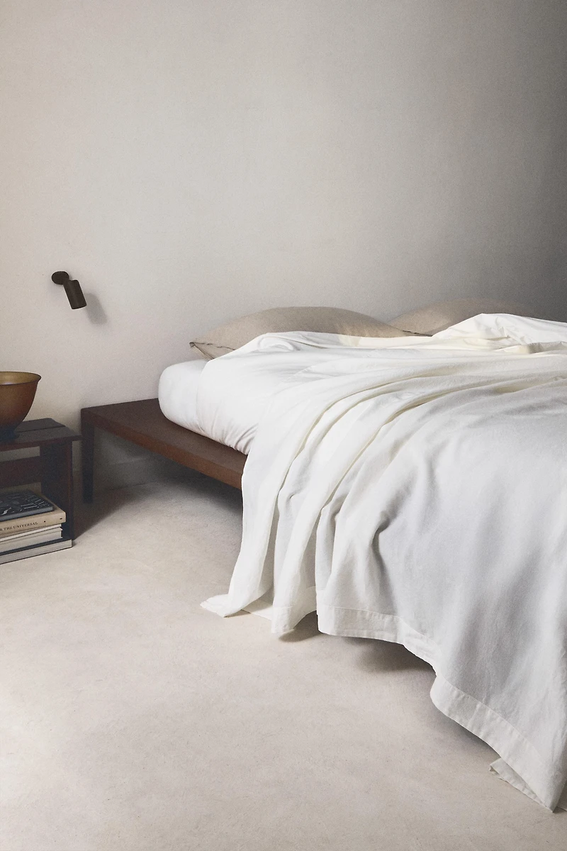 LINEN AND COTTON BEDSPREAD