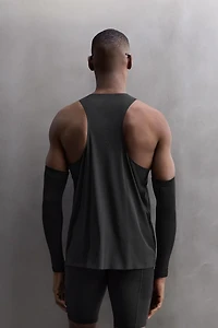 LIGHTWEIGHT TECHNICAL TANK TOP