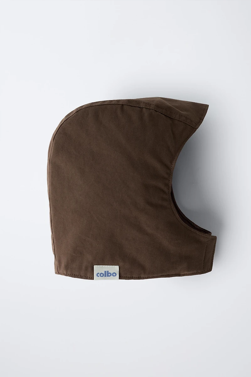 HOODIE HAT WITH LABEL