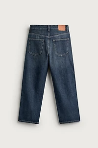 LOOSE FIT CROPPED JEANS