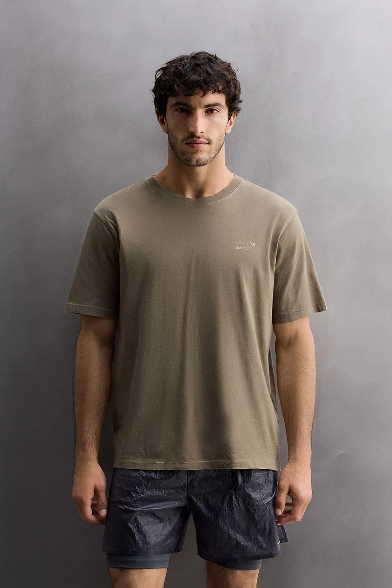 T-SHIRT À IMPRIMÉ GRAPHIQUE