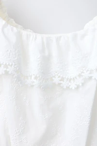 EMBROIDERED BALLOON TOP