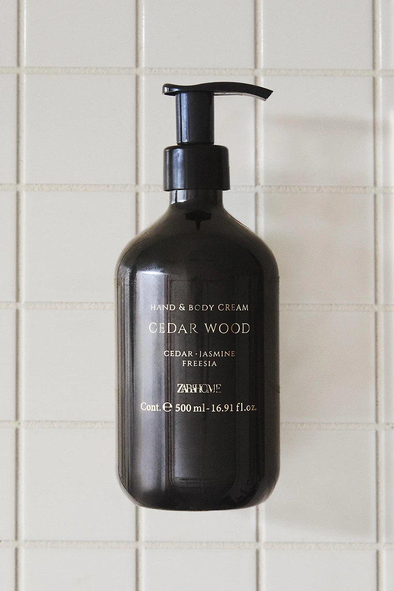 (500 ML) CRÈME POUR LES MAINS CEDAR WOOD