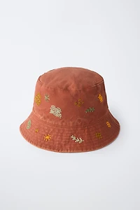 EMBROIDERED BUCKET HAT