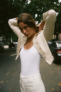 SHORT RUFFLED BLAZER