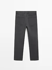 Pantalon tapered fit émerisé