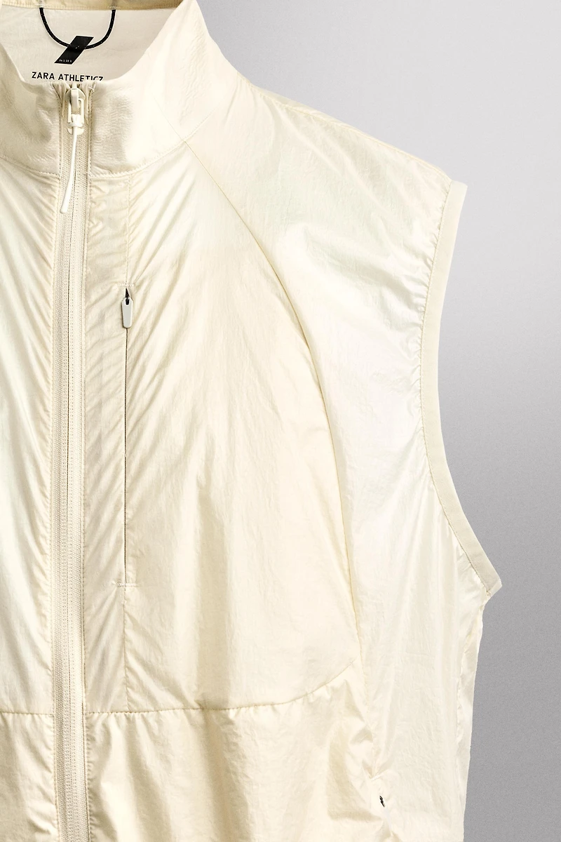 LIGHTWEIGHT TECHNICAL VEST