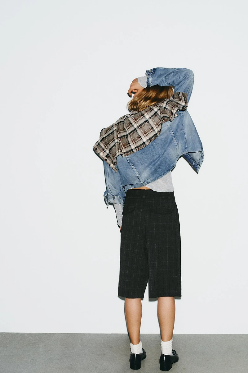 LONG PLAID PLEATED SHORTS