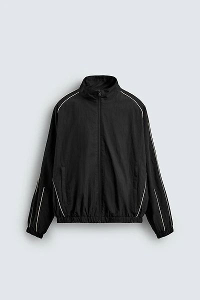 CONTRAST TECHNICAL JACKET