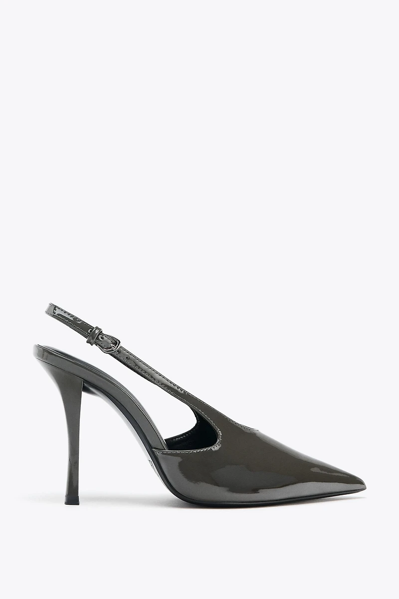 CHAUSSURES OUVERTES À L'ARRIÈRE EFFET VERNI