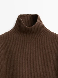 100% wool knitted coat
