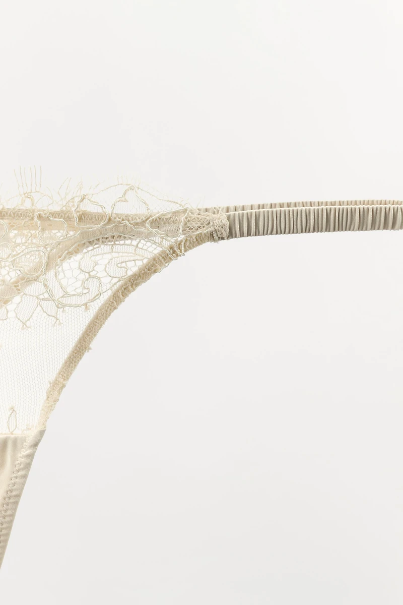 EMBROIDERED LACE THONG