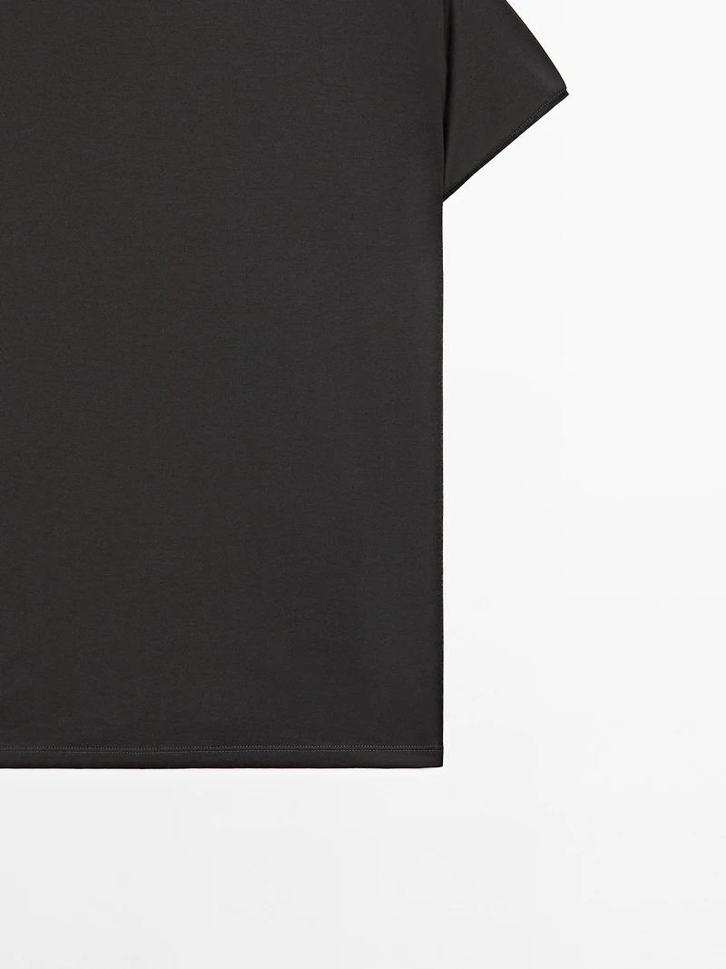 Flowing short sleeve T-shirt