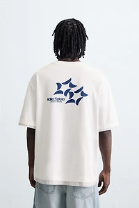 TEE-SHIRT À INSCRIPTIONS IMPRIMÉES