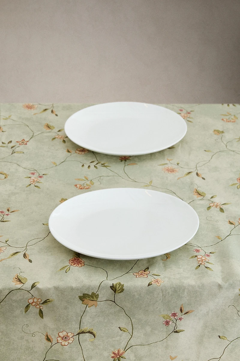 FLORAL PRINT TABLECLOTH WITH LACE TRIM