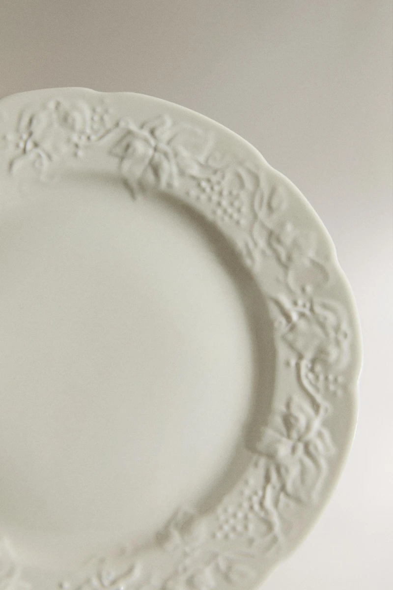 GRAPE PORCELAIN DESSERT PLATE