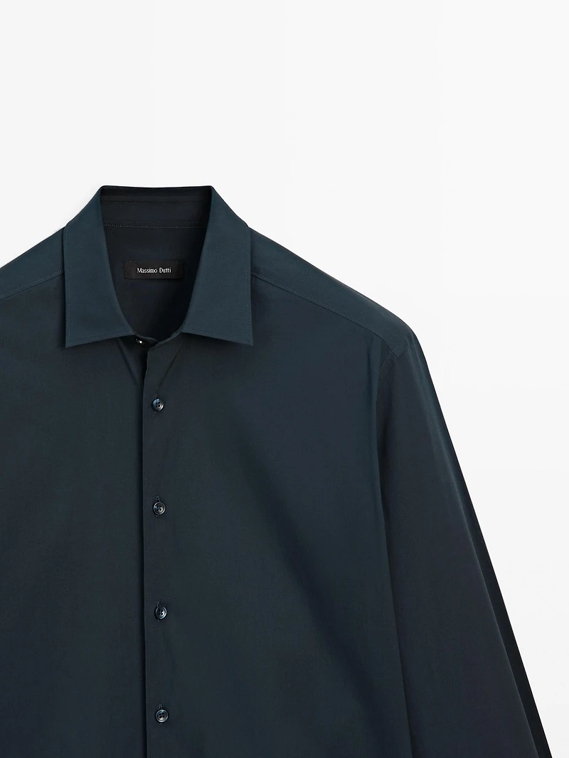 Slim fit stretch shirt