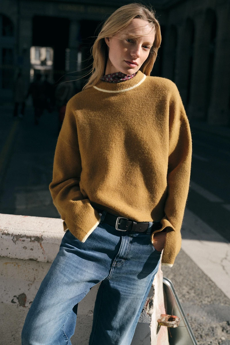 CONTRAST PIPING KNIT JUMPER