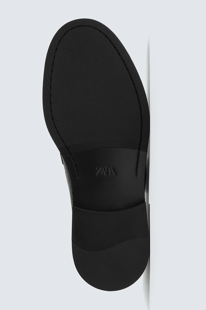 MOCASSINS EN CUIR ÉDITION LIMITÉE