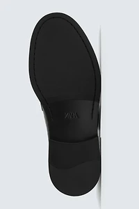 MOCASSINS EN CUIR ÉDITION LIMITÉE