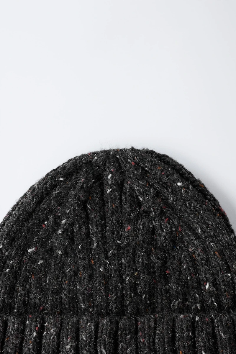 AGES 3-14 / BUTTON KNIT HAT