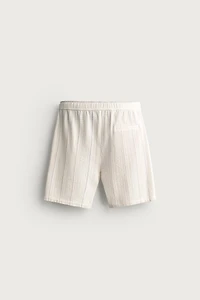 REGULAR FIT TEXTURED SHORTS