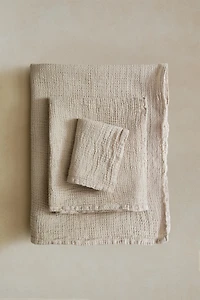 WAFFLE-KNIT LINEN BATH TOWEL