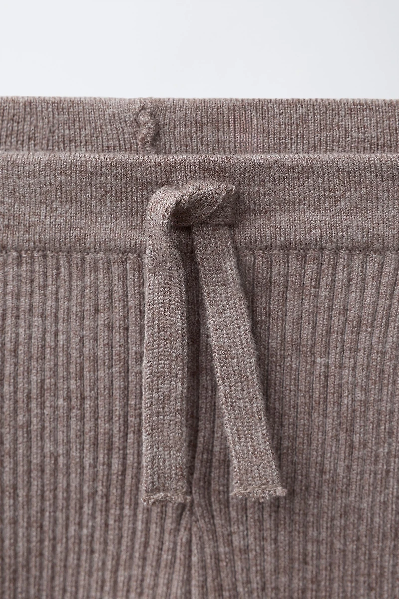 LEGGING EN MAILLE CÔTELÉE