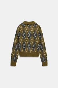 PULL EN MAILLE À LOSANGES
