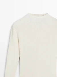 Knit dress with matching detail